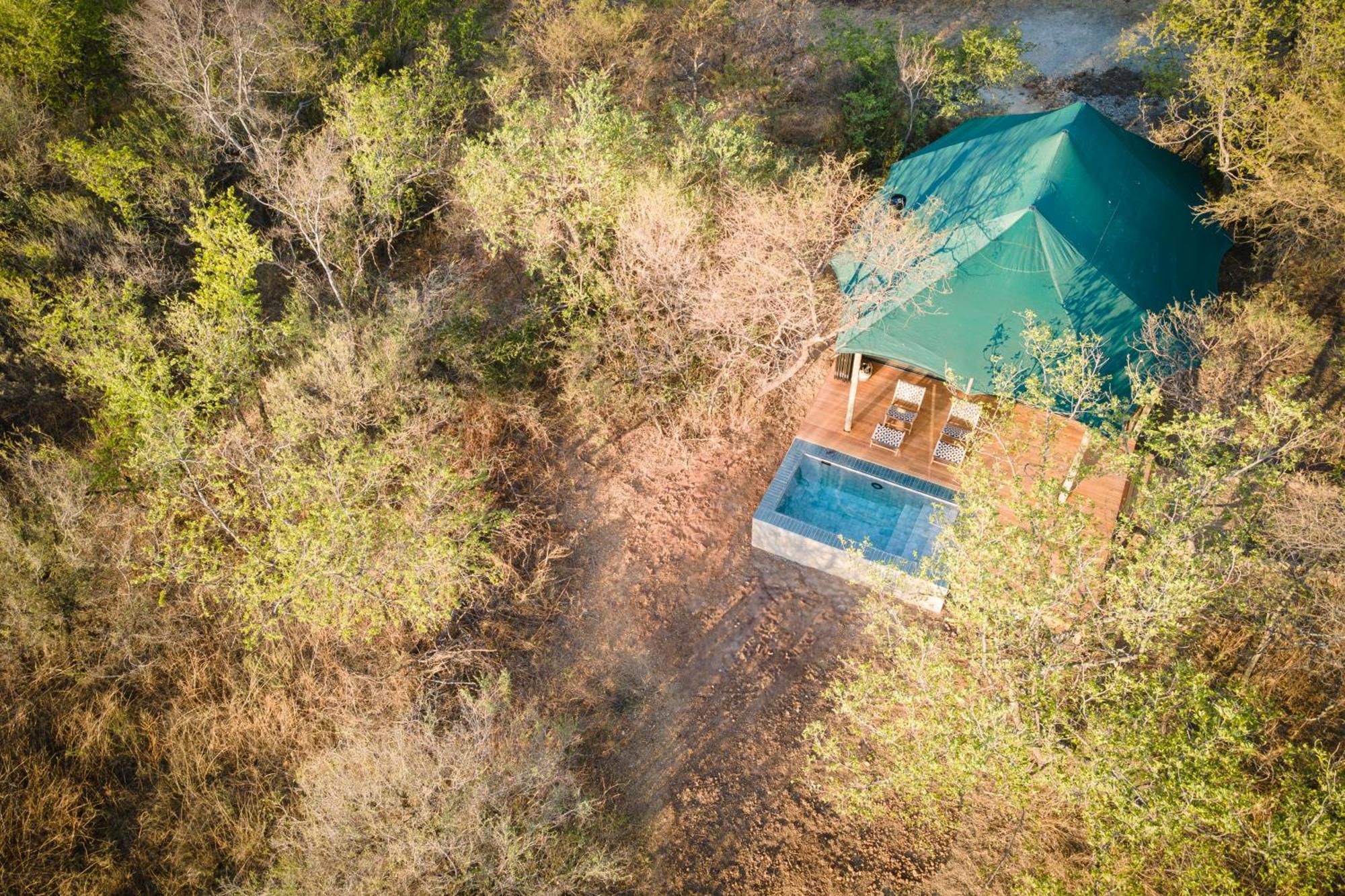 Sasi Africa Luxury Tented Bush Lodge Bergville Exterior photo